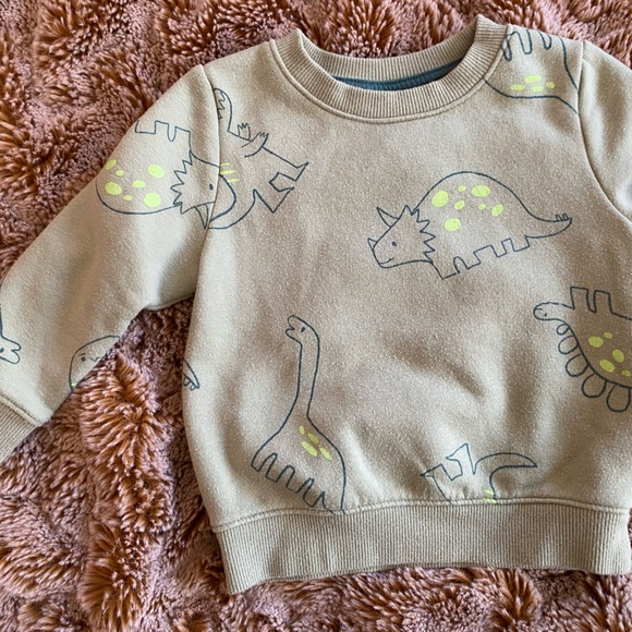Great condition Cat & Jack green dinosaurs sweatshirt - Picture 3 of 4